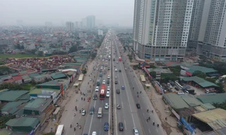 Hà Nội lại nườm nượp người xe sau kỳ nghỉ Tết