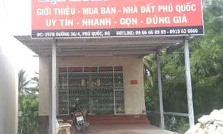 Một điểm giao dịch đất đai tại Phú Quốc nay vắng tanh suốt ngày. Ảnh: CTV.