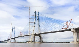 Cầu Vàm Công xảy ra sự cố nứt hiếm gặp trên thế giới. Ảnh: Đăng Lê.