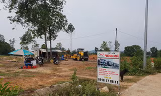 Trong thời gian qua xảy ra cơn "sốt" đất tại huyện đảo này và nhiều sai phạm trong quản lý đất đai.