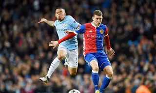 Bàn thắng và nỗ lực của Gabriel Jesus (trái) là điểm sáng của Man City. Ảnh: Getty Images.