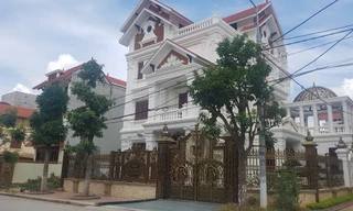 Biệt thự triệu đô ở "phố nhà giàu" xứ Lạng