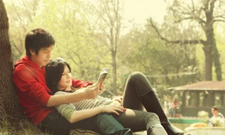 Gian nan chuyện tình 'phi công trẻ lái máy bay bà già'