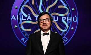 'Giáo sư Xoay' Đinh Tiến Dũng suýt bật khóc trong lần đầu dẫn 'Ai là triệu phú'