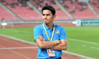 HLV Kiatisak e ngại sức mạnh của bóng đá Việt Nam.