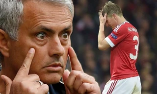 Mourinho lại khiến Schweinsteiger đau lòng.