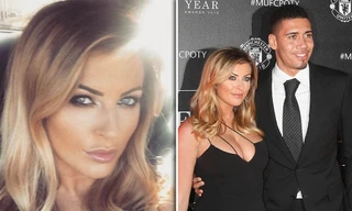 Chris Smalling cầu hôn cô bạn gái Sam Cooke.