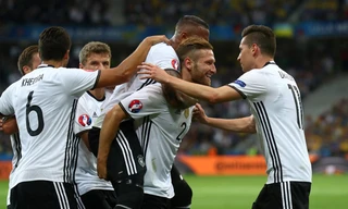 Các cầu thủ tuyển Đức ăn mừng bàn mở tỷ số.