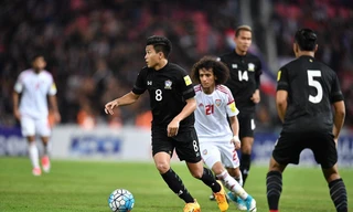 Tiền vệ Thitipan Puangchan của ĐT Thái Lan.