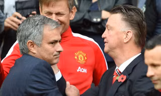 Thành tích của M.U dưới thời Mourinho kém hơn cả thời Van Gaal.