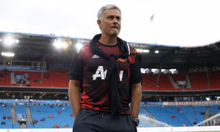 HLV Jose Mourinho.