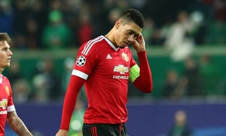 Chris Smalling dính chấn thương.