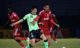 B.Bình Dương nhận thưởng 1,4 tỷ đồng sau chiến thắng lịch sử.