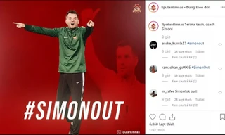 CĐV Indonesia đòi sa thải HLV Simon McMenemy.