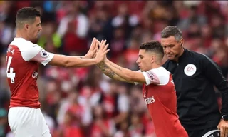 Lucas Torreira và Granit Xhaka đều dính chấn thương trong đợt tập trung ĐTQG hiện tại.