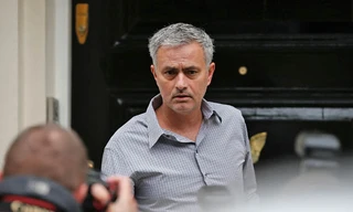 Mourinho kiếm bộn tiền nếu giúp M.U giành những danh hiệu