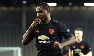 Odion Ighalo thăng hoa trong màu áo M.U.