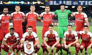 Arsenal mất nhiều trụ cột khi chuẩn bị đấu Valencia.