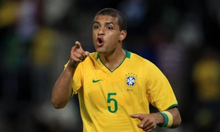 Felipe Melo từng 22 lần khoác áo ĐT Brazil.