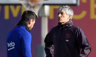 Messi thất vọng với những phương án chiến thuật của HLV Setien.