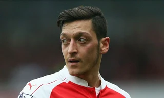 Arsenal sẵn sàng chi đậm để giữ chân Ozil.