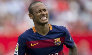 Quá trình gia hạn của Neymar liên tục bị trì hoãn.