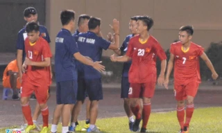 U19 Việt Nam hạ gục U19 HAGL. Ảnh: Zing