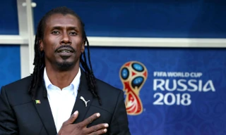 Vè ngoài đầy ấn tượng của HLV Aliou Cisse.