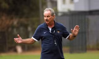 HLV Alfred Riedl.