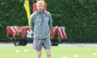 HLV Wenger sẽ mua thêm tiền đạo trong thời gian tới.