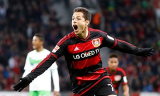 Javier Hernandez tiếp tục tỏa sáng trong màu áo Bayer Leverkusen.