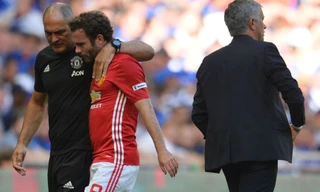 Mourinho khẳng định việc thay Mata là vì lý do chiến thuật.