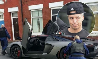 Chiếc siêu xe trị giá 330.000 bảng của Nasri tạm bị cảnh sát “nhập kho”.