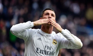 Ronaldo sẽ nhận tổng lương 215 triệu bảng nếu gia hạn thêm 5 năm với Real.