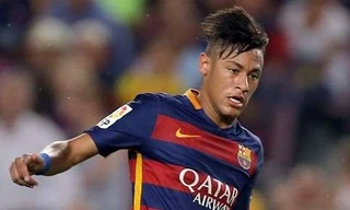 Neymar xác nhận đã được M.U liên hệ.