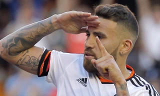 Otamendi chuẩn bị gia nhập Man City.