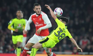 Lucas Perez dính chấn thương nặng.