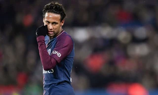 Không có chuyện Neymar sở hữu điều khoản được phép rời PSG.