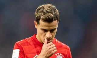 Philippe Coutinho trong thế tiến thoái lưỡng nan.