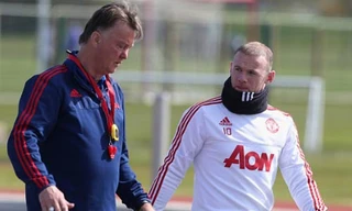 Rooney và một số trụ cột của M.U nhiều lần chống đối Van Gaal.