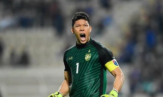 Thủ thành Kawin Thamsatchanan của đội tuyển Thái Lan.