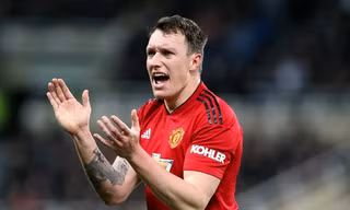 Phil Jones không còn tương lai tại M.U.