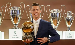 Ronaldo đoạt Quả bóng vàng thứ 4 trong sự nghiệp.