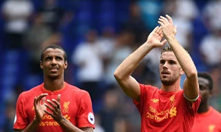 Jordan Henderson và Joel Matip chưa chắc ra sân ở đại chiến với M.U.