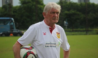 HLV Steve Darby tin ĐT Việt Nam có cơ hội vượt qua vòng bảng Asian Cup 2019.