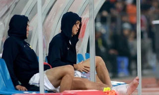 Tuấn Anh hiện đang điều trị chấn thương tại Hàn Quốc.