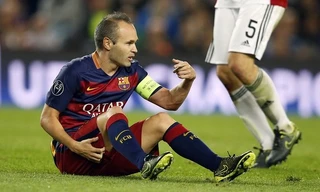 Iniesta dính chấn thương nặng.