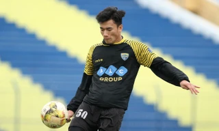 Thủ thành Bùi Tiến Dũng.