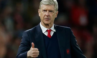 HLV Arsene Wenger.