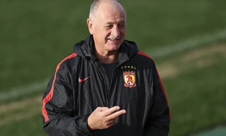 HLV Scolari rất mê “Binh pháp Tôn Tử”.